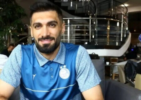 ببینید | فحاشی هواداران استقلال به مدافع آخر خودی!