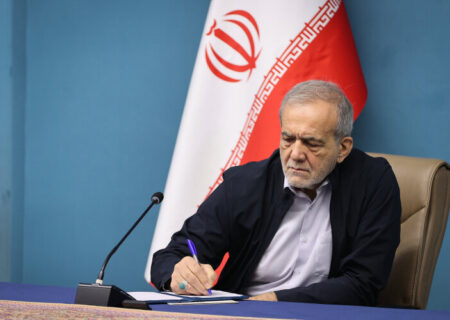 پیام پزشکیان درپی قهرمانی تیم ملی کشتی فرنگی