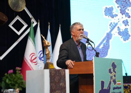 موسیقی «عاشیقلار» زبان هنر مردم آذربایجان است