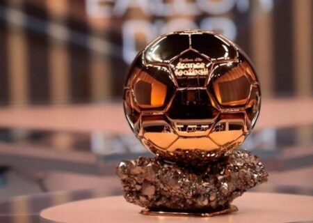 عکس | برنده توپ طلا لو رفت!