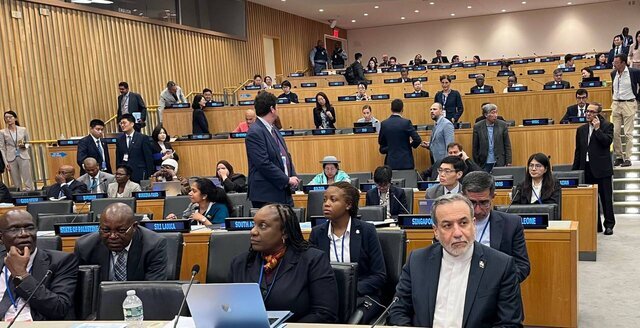 انتقاد عراقچی از ناکامی جامعه بین‌الملل در جلوگیری از جنایت علیه بشریت