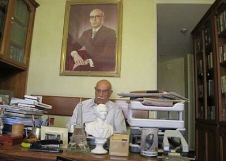 دهمین سال‌روز درگذشت  بنیادگذار موسسه انتشارات امیرکبیر برگزار می‌شود