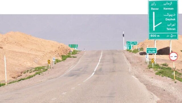انتقاد نماینده کرمان از کُند پیش رفتن پروژه باند دوم جاده کرمان-راور-دیهوک