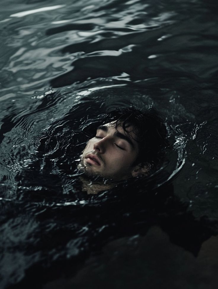 7633579e32baf04d2144e48b114e05ce تعبیر خواب غرق شدن