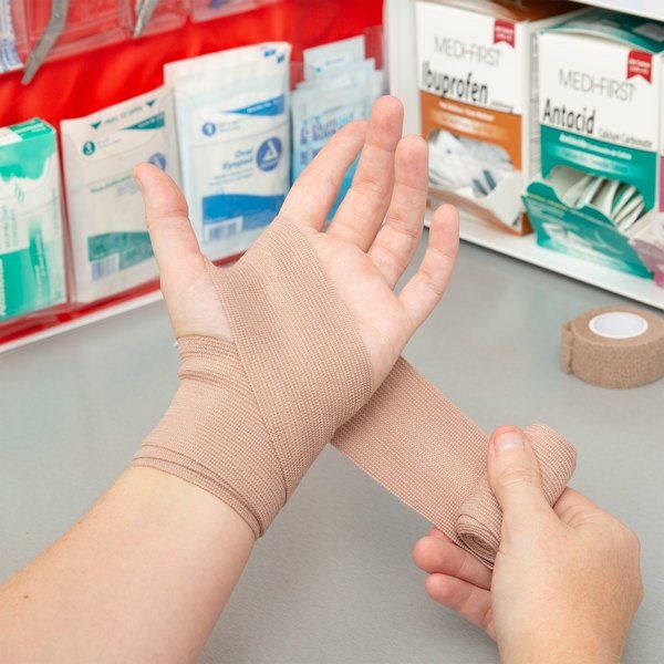 تفاوت باند کشی، گچی و فشاری