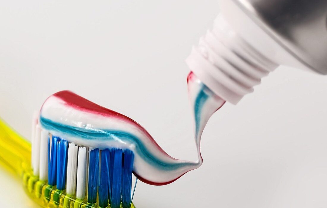 بهترین خمیرهای دندان مخصوص دندانهای حساس