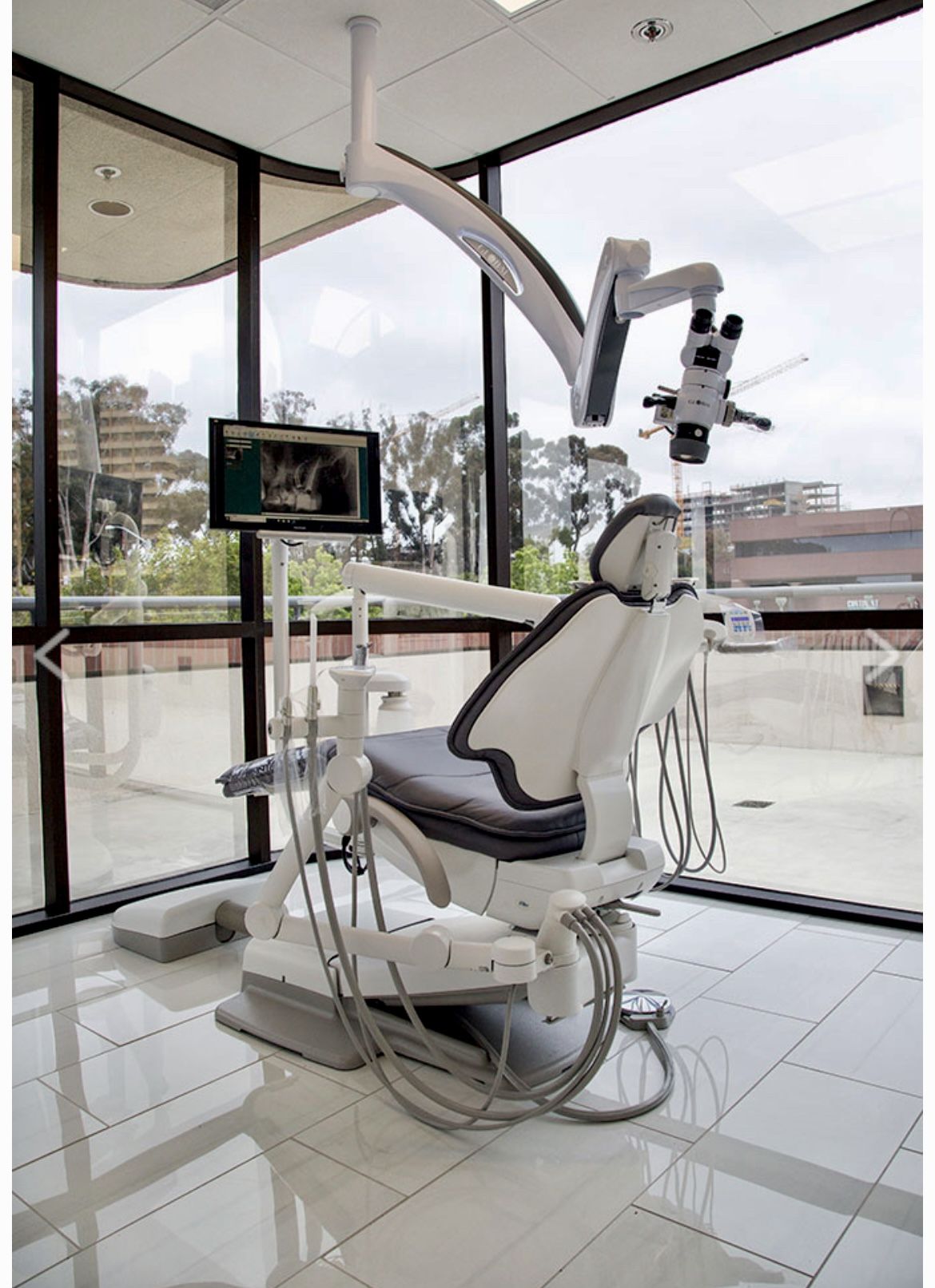 معرفی یونیت دندانپزشکی و تجهیزات جانبی