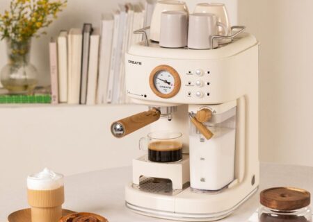 راهنمای جامع قهوه تخصصی: بررسی تفاوت با قهوه تجاری و راهنمای دم‌آوری خانگی