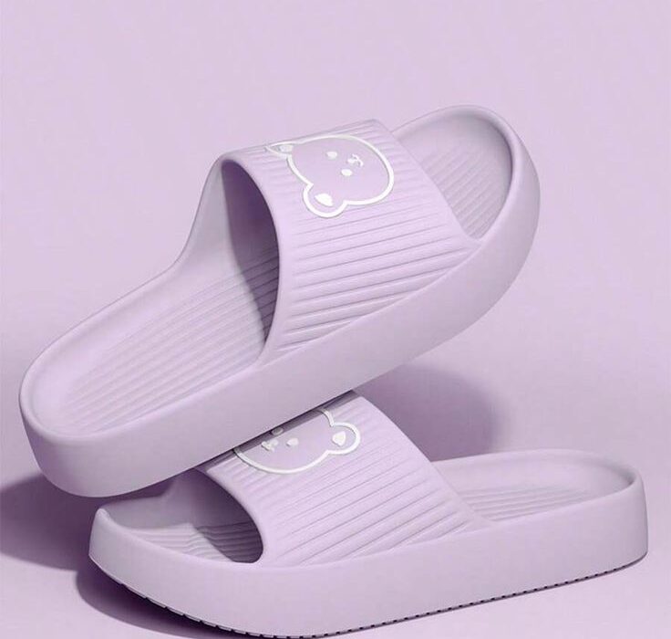 دمپایی چیست و چگونه راحتی را به قدمهای ما میآورد؟