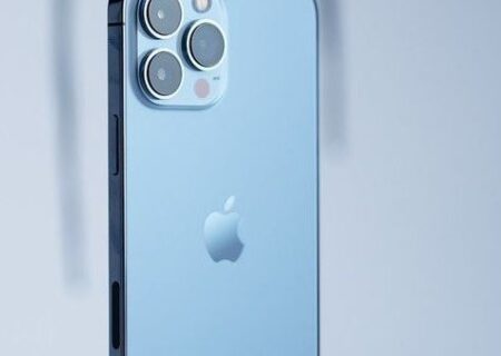 راهنمای جامع خرید و بررسی آیفون ۱۳: آیا هنوز یک انتخاب هوشمندانه است؟ 📱