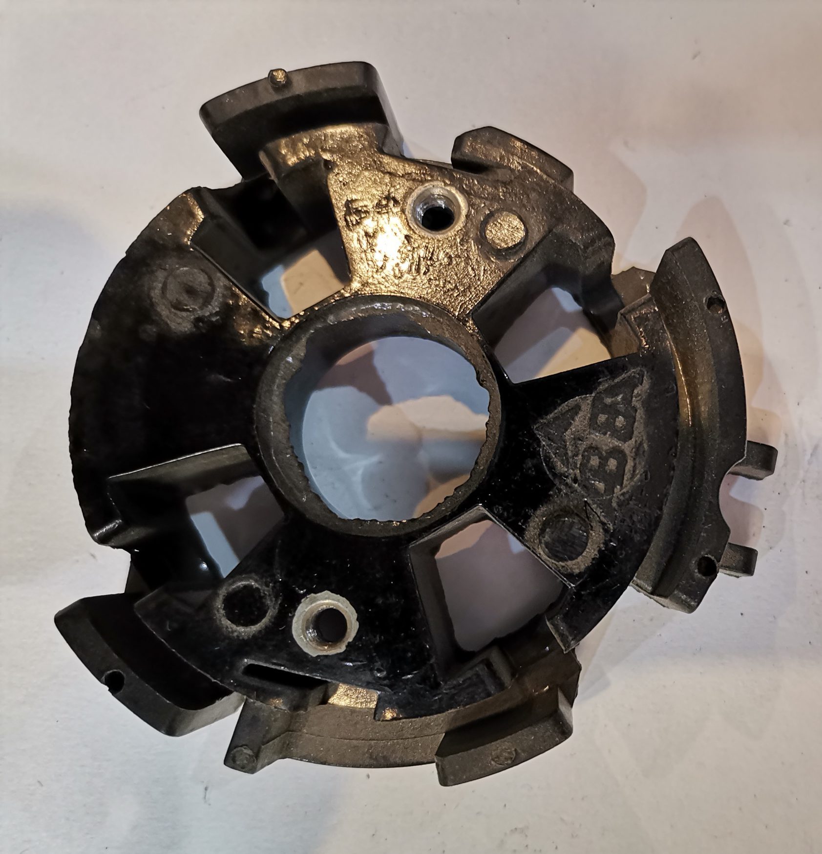 ⚙ راهنمای جامع ذغال استارت: عملکرد، علائم خرابی و نحوه تعویض