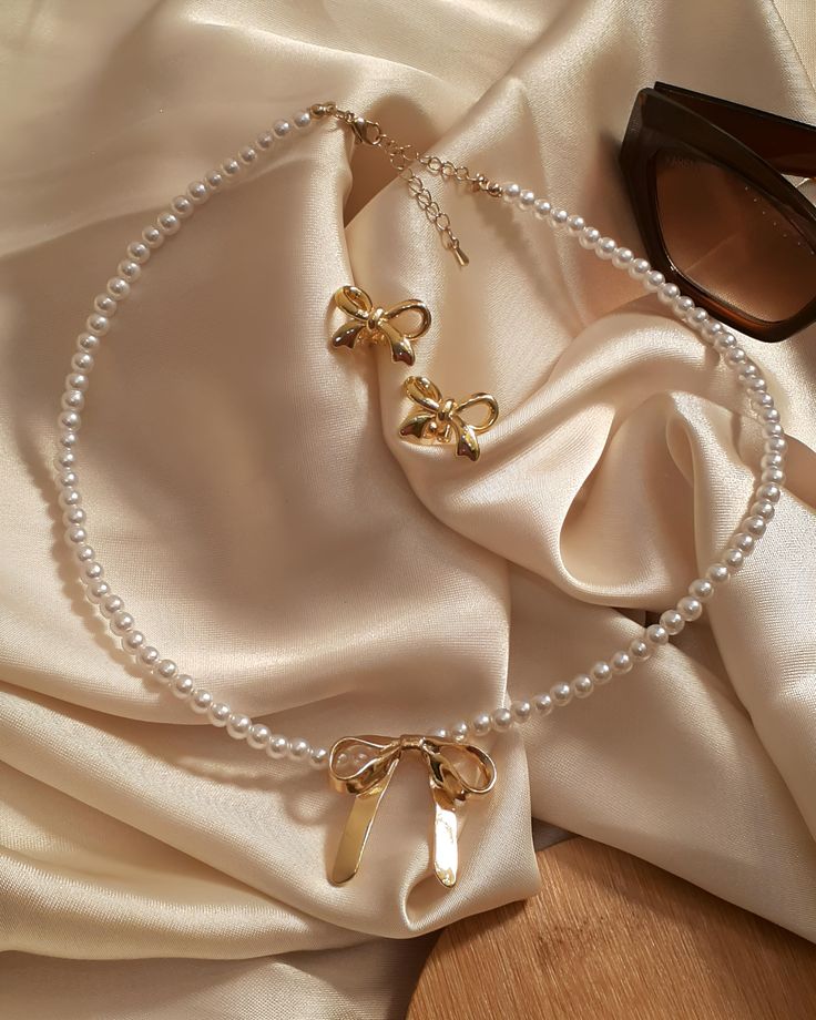 👑 راهنمای جامع انتخاب و خرید گردنبند: از تاریخچه تا استایل امروز 👑