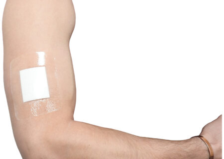 چسب‌های پزشکی ضد آب: ویژگی‌ها و کاربردها