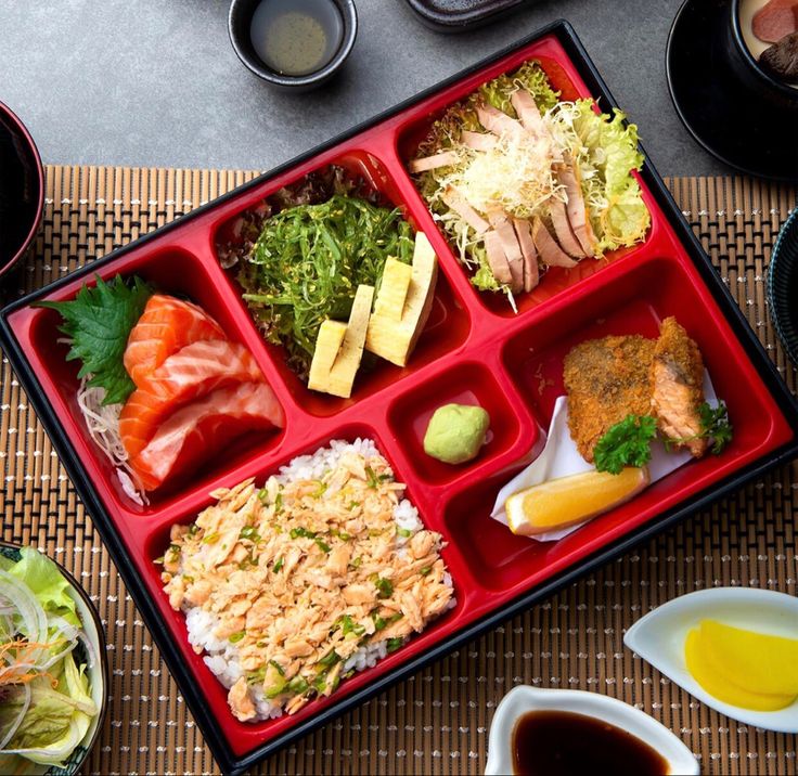 👩‍🍳 خدمات آشپزی شخصی: راهی نوین برای تجربه طعم و سلامتی در خانه