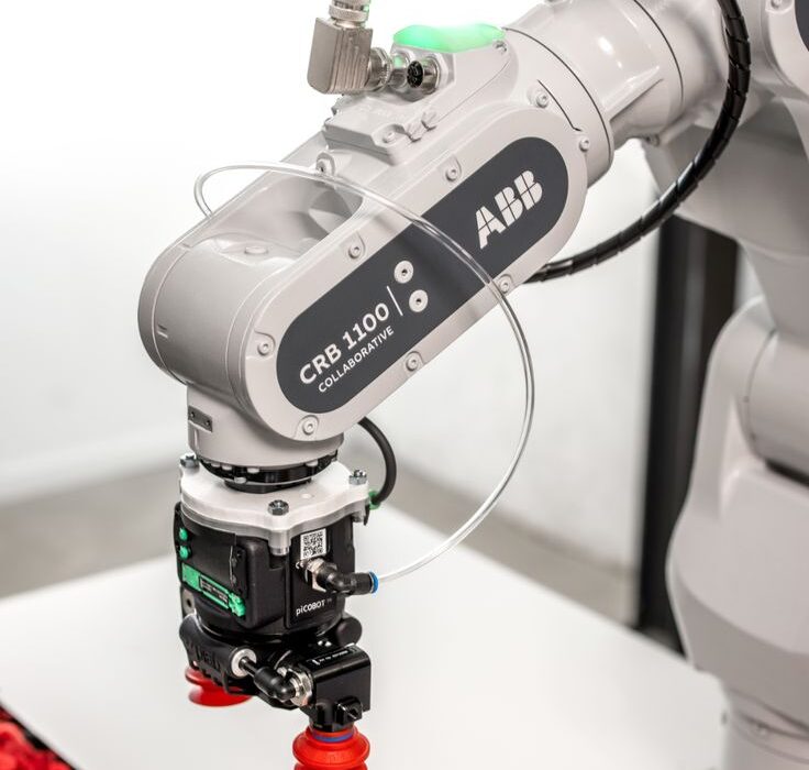 رباتهای صنعتی: آینده تولید و اتوماسیون 🤖