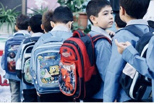 چه خوراکیهایی در کیف دانشآموزان بگذاریم؟