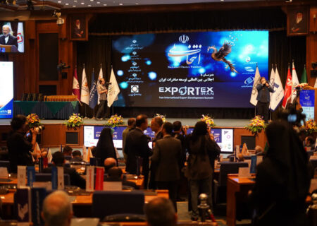 درخشش شرکت بهنوش ایران در اجلاس بین‌المللی توسعه صادرات ایران/ رتبه نخست صنایع آشامیدنی و نوشیدنی سلامت‌محور به بهنوش رسید