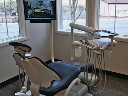 معرفی یونیت دندانپزشکی و تجهیزات جانبی