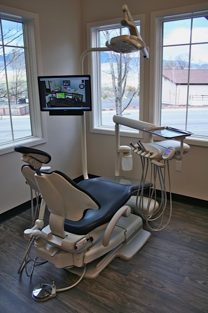 معرفی یونیت دندانپزشکی و تجهیزات جانبی