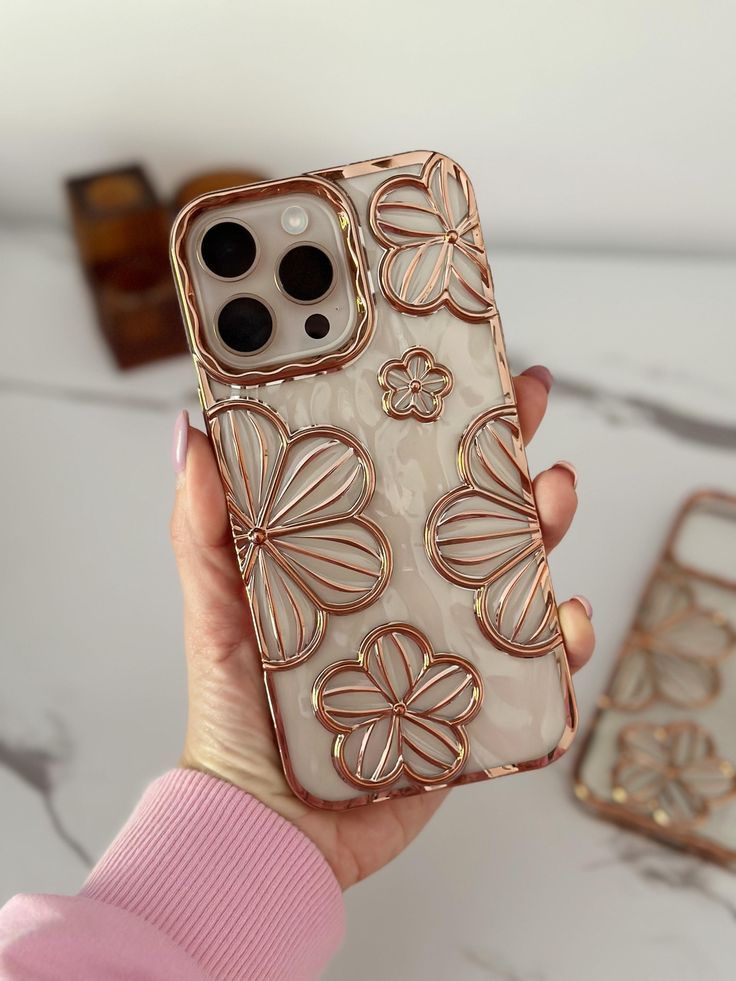 راهنمای جامع خرید قاب گوشی: انتخابی هوشمندانه برای محافظت و زیبایی 📱