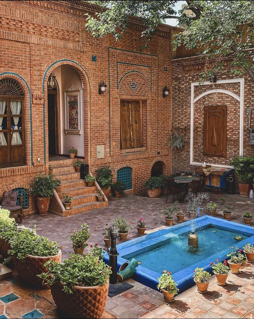 چرا تورهای خارجی با آژانسهای ایرانی محبوباند؟