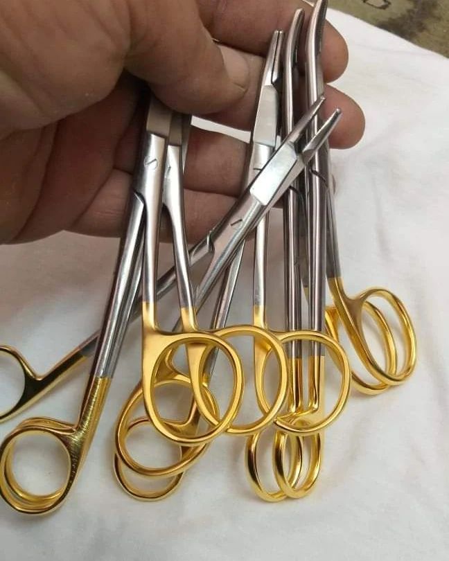 کاربرد آینه و ابزارهای معاینه دندانپزشکی