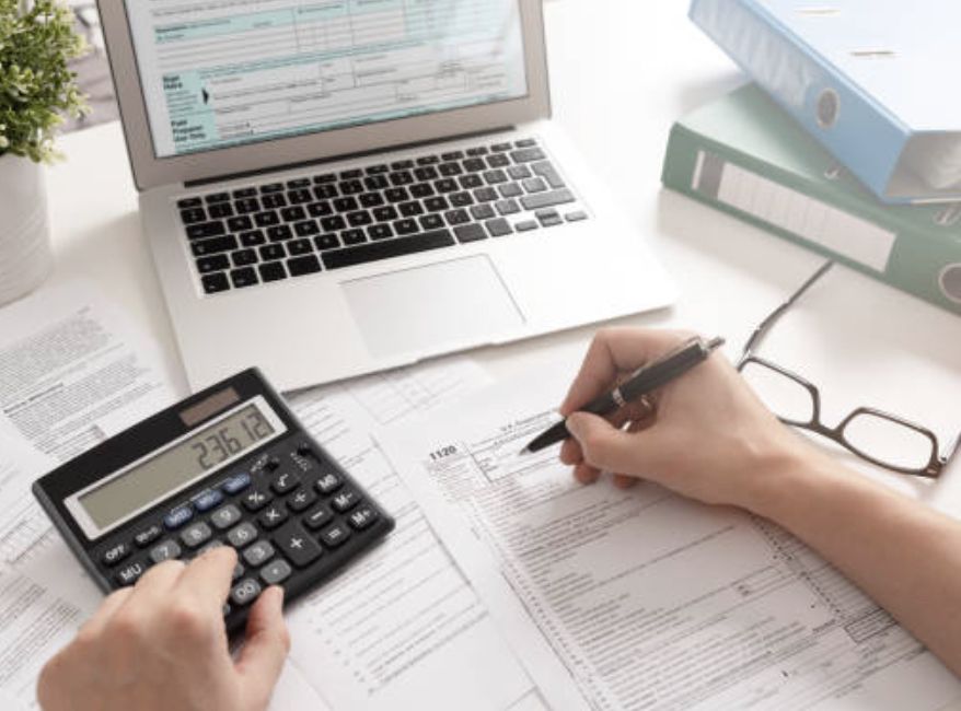 بورس بهتر است یا خرید ملک؟ مقایسه کامل