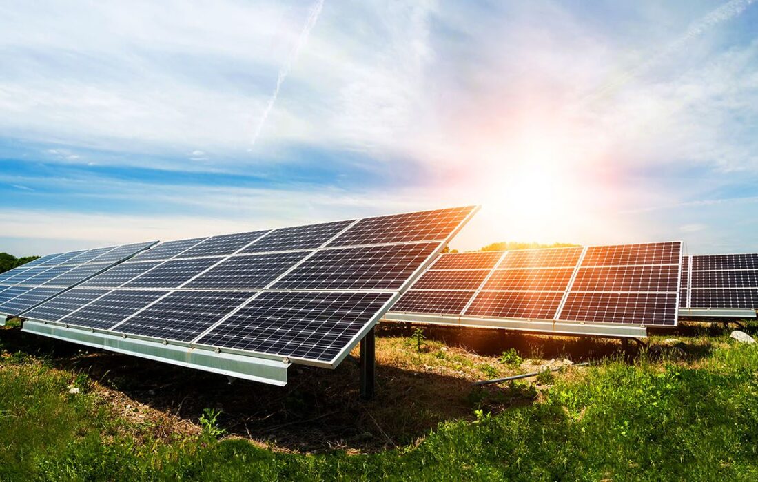 ☀️ انرژی خورشیدی صنعتی: راهکاری پایدار برای تولید و اقتصاد