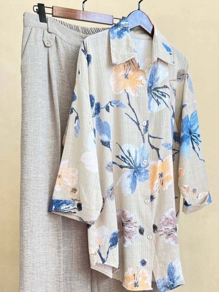 این شومیز گل دار همون حس دخترونه و دلبرانه ست که… راهنمای جامع خرید و استایل شومیز: انتخابی شیک و تطبیقپذیر برای هر موقعیتی 👚