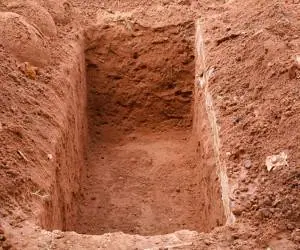 تعبیر خواب قبر تازه