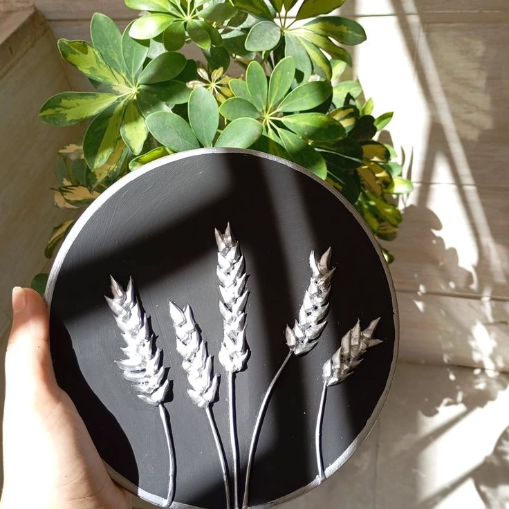 دیوارکوب چیست و چگونه دیوار خانهتان را زیباتر کنیم؟