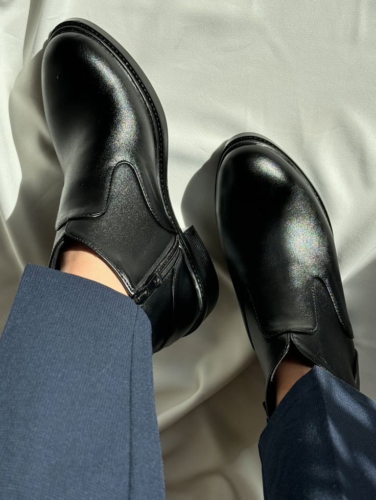 راهنمای جامع خرید و استایل نیم‌بوت: انتخابی شیک و کاربردی برای هر فصلی 👢