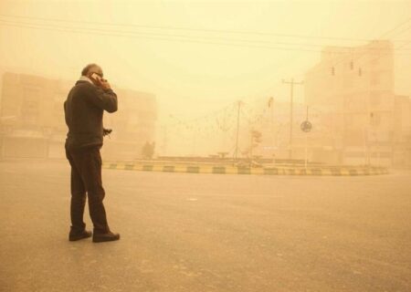 گرد و غبار، جاده‌های 10 استان را فرا گرفت؛ ترافیک سنگین در کندوان