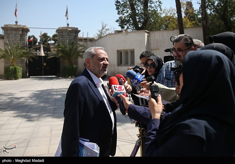 کاظمی از ابلاغ بخشنامههای طرح توزیع شیر در مدارس خبر داد