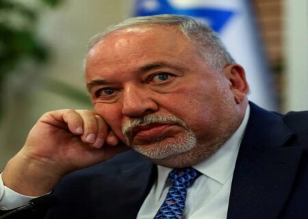 تلاش مقام صهیونیست برای ایجاد جو منفی علیه ایران