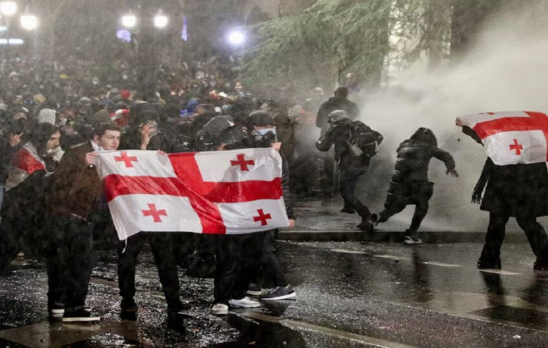 نخست وزیر گرجستان، سفیر اتحادیه اروپا را عامل آشوب‌های تفلیس خواند