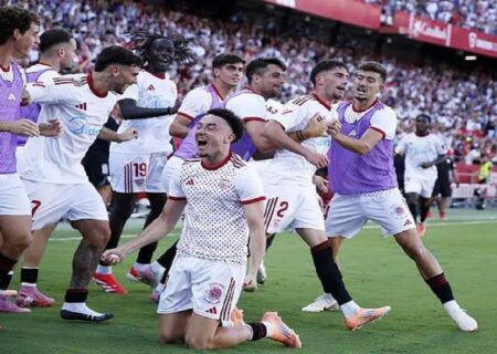 پیروزی قاطع سویا مقابل بارسلونا با نتیجه ۴-۱/ اندلسی‌ها فلیک و شاگردانش را در هم کوبیدند