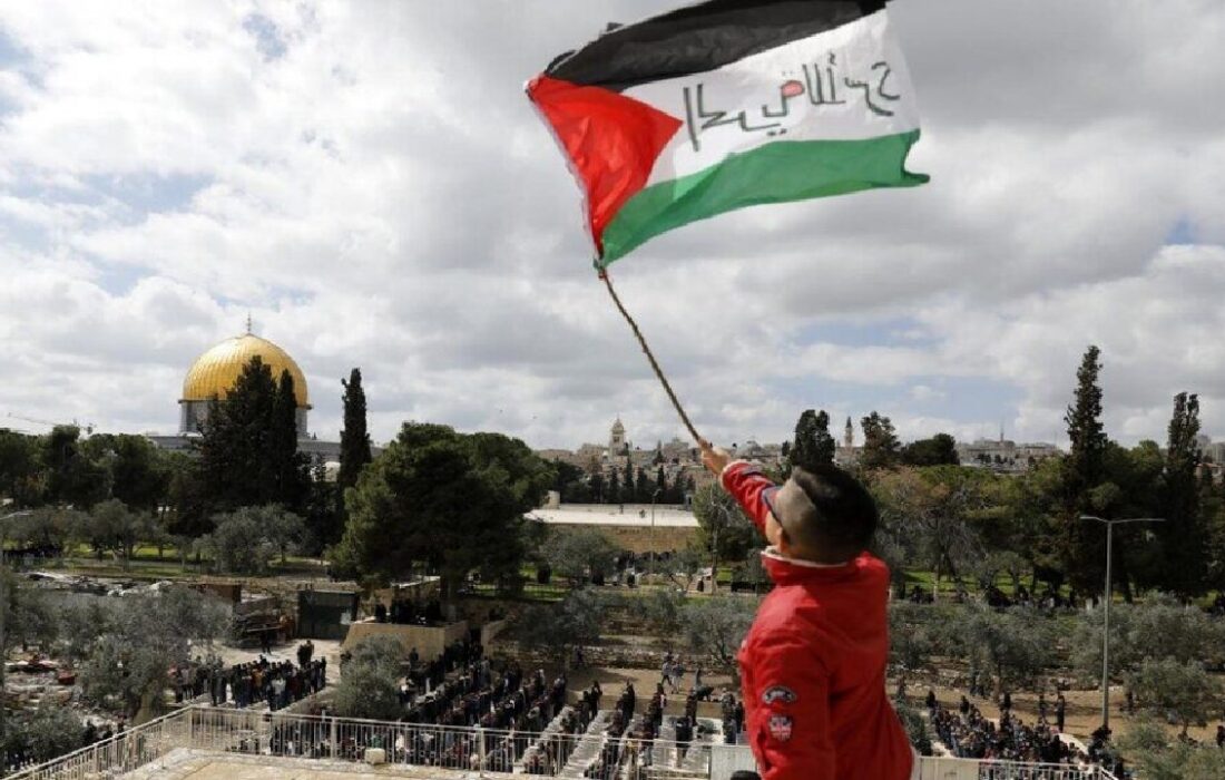 اینجا، زندگی دوباره متولد میشود