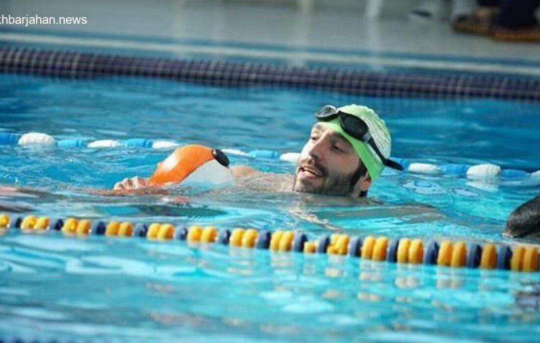 البرز جام قهرمانی مسابقات نجات غریق کشور را بالای سر برد