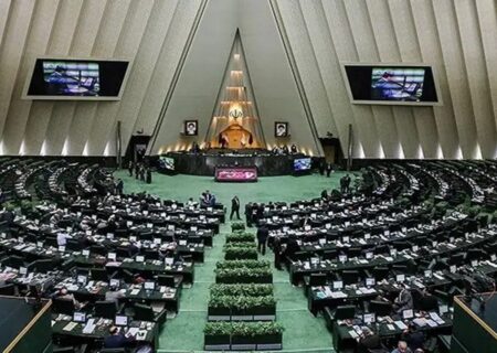 مجلس با ارجاع پرونده استنکاف وزارت کار از اجرای حکم بودجه 1404 به قوه قضائیه موافقت کرد