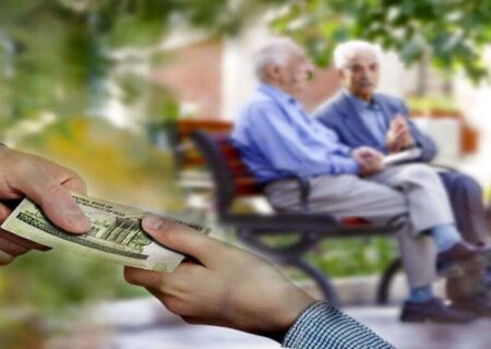 بازنشستگان خواستار تسریع در پرداخت مطالبات معوق شدند