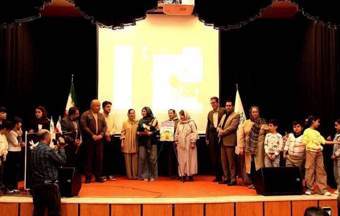 برگزاری مراسم رونمایی از کتاب کودک “سورنا و مصرف داروها” در سنندج