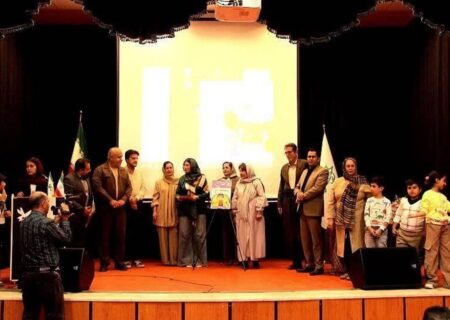 برگزاری مراسم رونمایی از کتاب کودک “سورنا و مصرف داروها” در سنندج