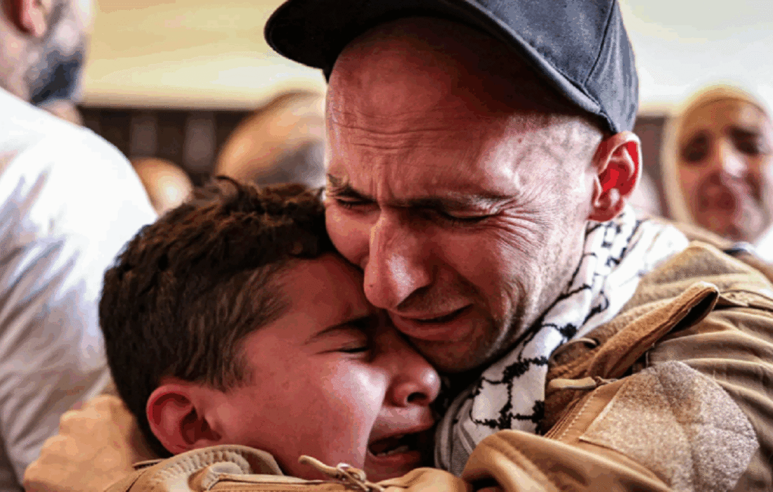 بازگشت اسیر فلسطینی همزمان با خبر شهادت خانوادهاش