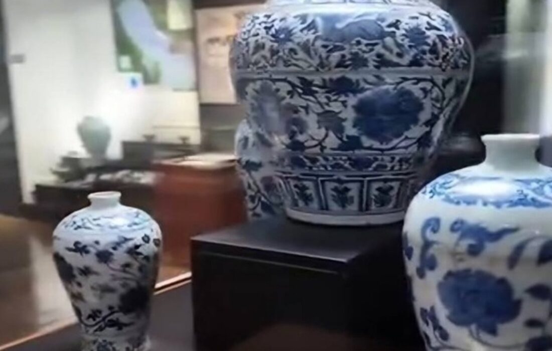 افتتاح نمایشگاه «ارمغان ابریشم»؛ جلوهای از پیوند هزاران ساله ایران و چین با ارائه ۹۰ اثر