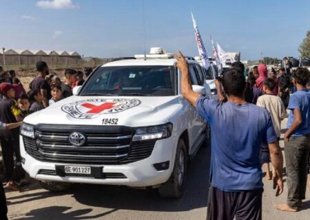 حماس از سه‌شنبه شب تحویل پیکر اسرای اسرائیلی را آغاز می‌کند