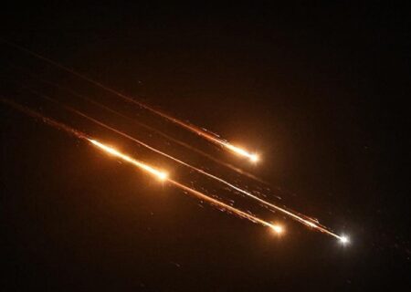 چشم طمع غرب به توان موشکی بازدارنده ایران