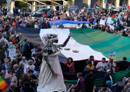 تجمع حامیان فلسطین در ایتالیا پیش از دیدار فوتبال با اسرائیل