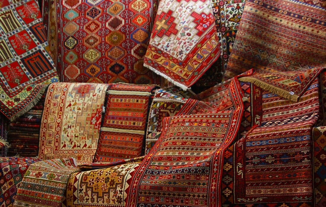 اکسپو شیراز میزبان ظرفیتهای فرهنگی و اقتصادی شهرستانهای فارس؛ رندبافی کازرون و منبت آباده در نمایشگاه