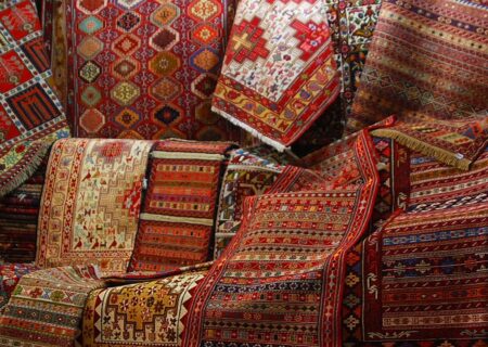 اکسپو شیراز میزبان ظرفیت‌های فرهنگی و اقتصادی شهرستان‌های فارس؛ رندبافی کازرون و منبت آباده در نمایشگاه